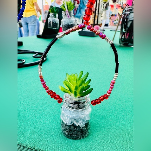 🚗🌱HANDMADE Beaded Car Charm with Faux Plant🌱🚗 - Picture 3 of 4